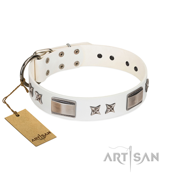 Adjustable dog collar of full grain genuine leather